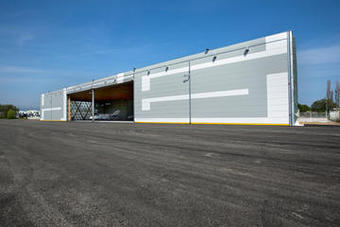 Aéroport de Cannes : architecture élégante pour un hangar