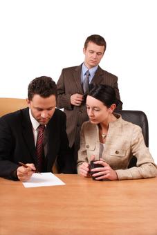 Vendre son bien : faut-il faire appel à une agence ?