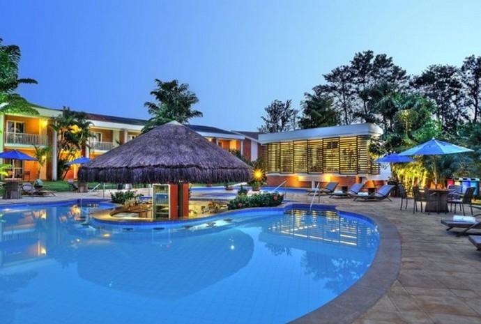 Les Bleus logés au Brésil dans un hôtel menacé de fuites