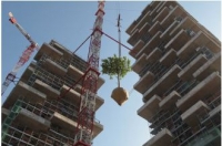 La fin du chantier du « Bosco Verticale » de Milan approche