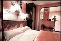 Le décor peu habituel dun nouvel hôtel parisien, signé Chantal Thomass