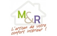 M et R