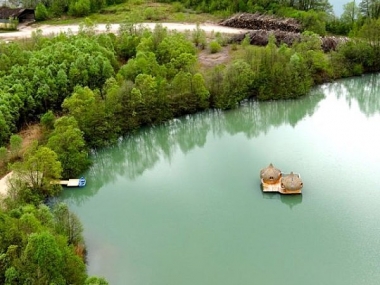 Pour les vacances, essayez les cabanes flottantes du domaine des Grands Lacs
